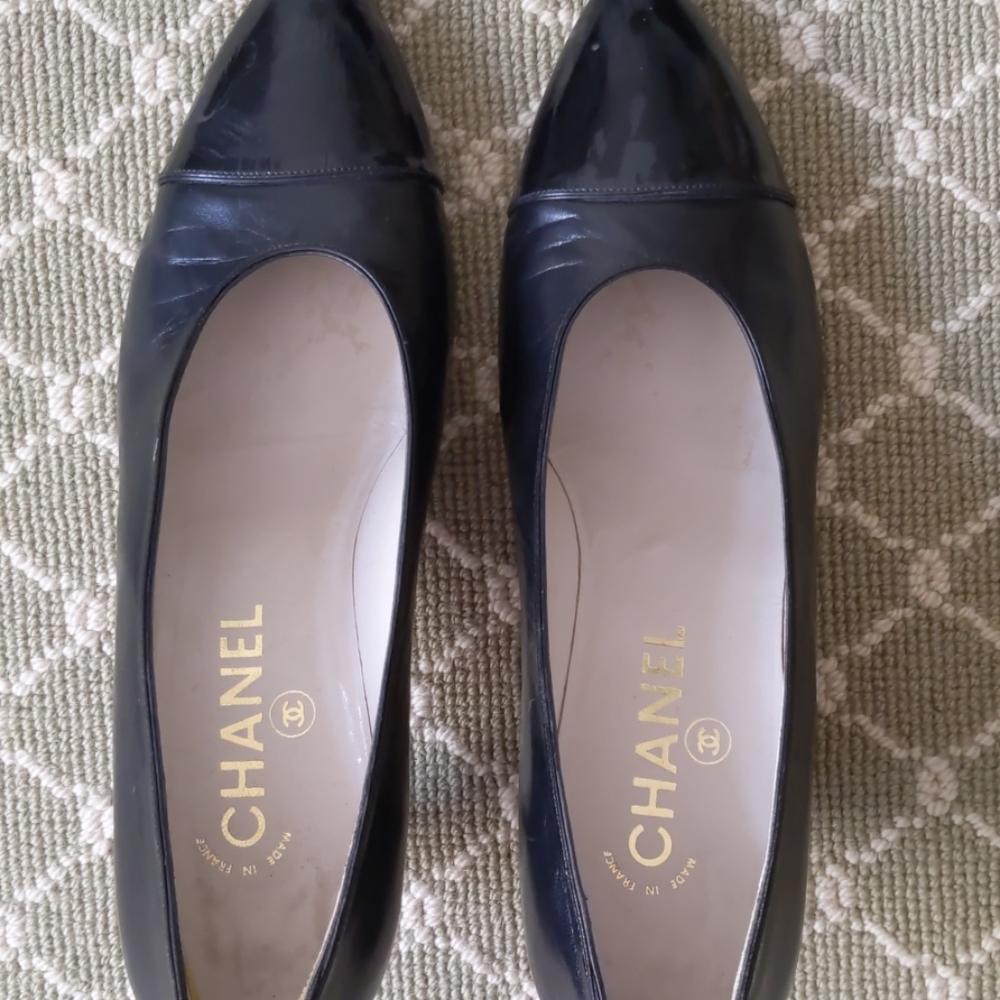 Chanel pumps